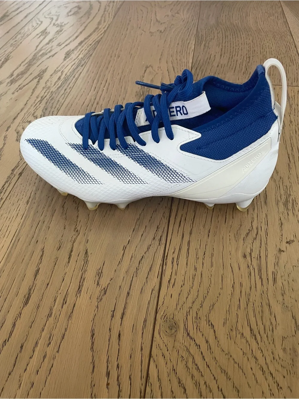 adidas Men’s Adizero Baseball Cleats Blue/White with Mid Ankle Sock, Size 8